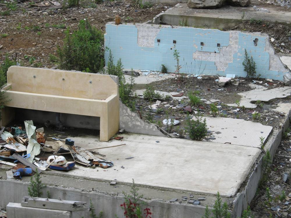 雄勝小学校　屋外水飲み場
