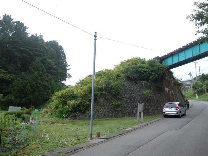 清光館跡と八戸線