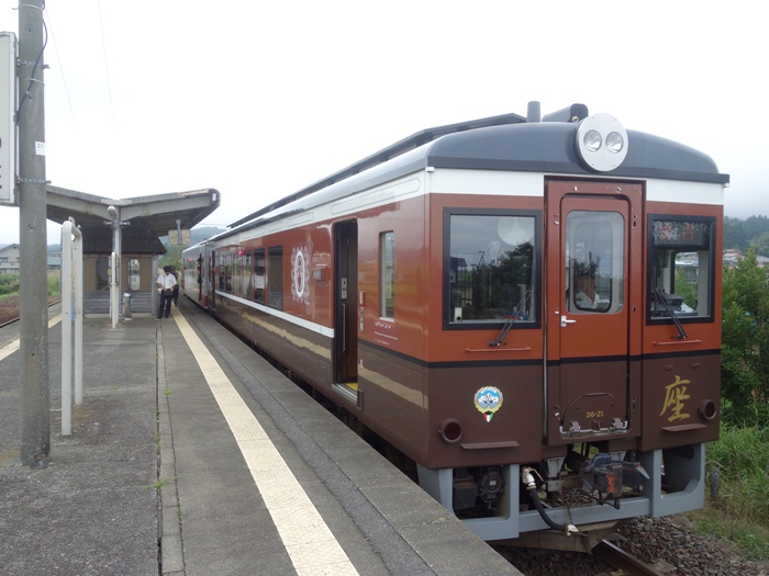 三陸鉄道　クェートから贈られた車両