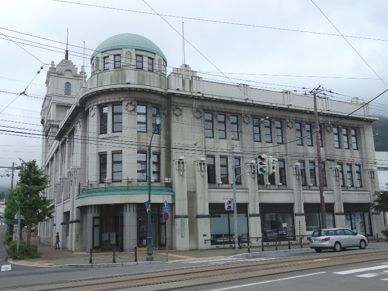 函館市地域交流まちづくりセンター（旧丸井今井百貨店）