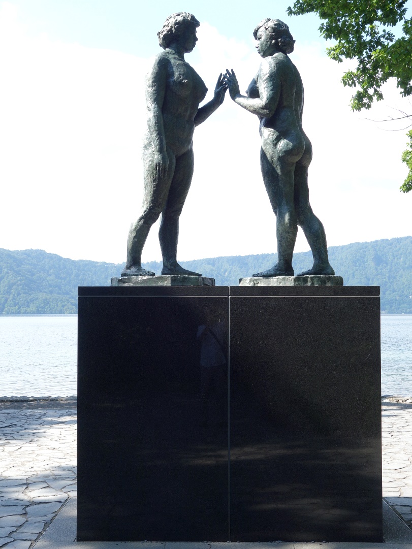 高村光太郎「乙女の像」