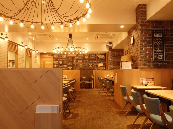 デニーズ八王子八日町店