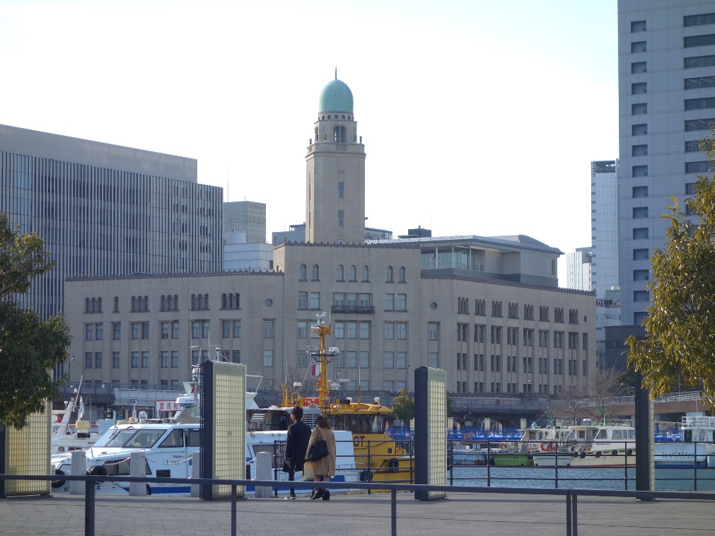 クイーンの塔とよばれる横浜税関