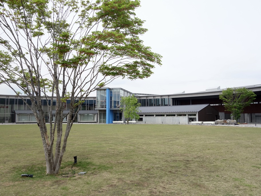 上田市立美術館