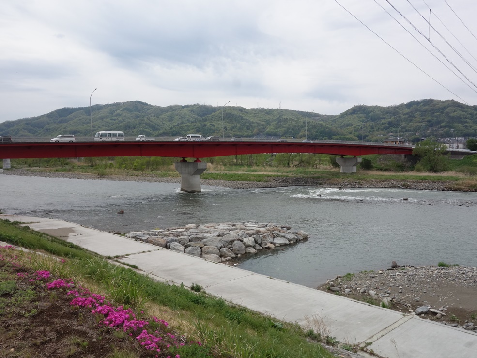 千曲川　上田市立美術館の近く