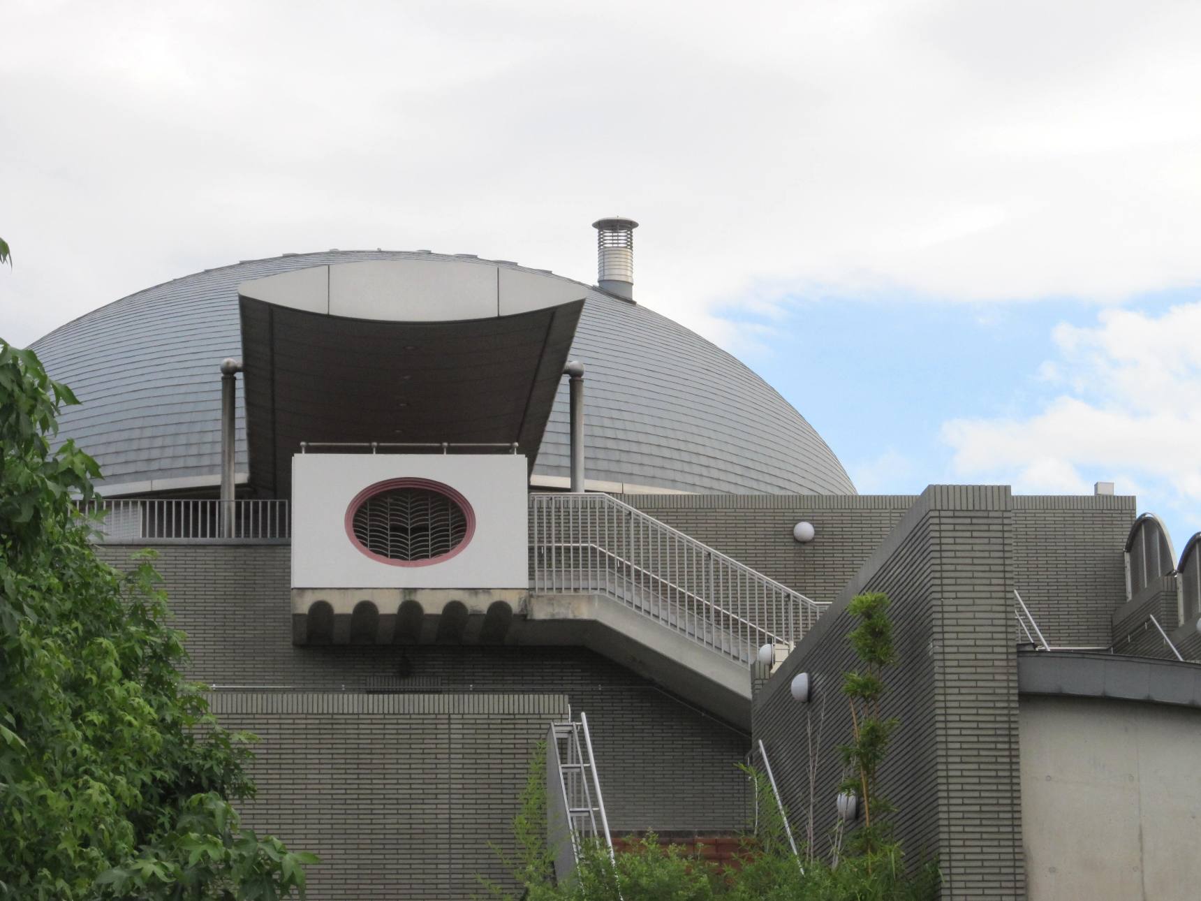 東大阪市立花園図書館