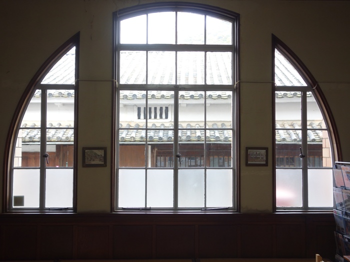 うすくち龍野醤油資料館の窓　内から