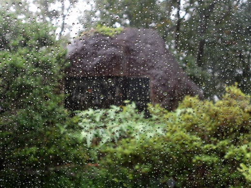 「御斎峠跡」の石碑