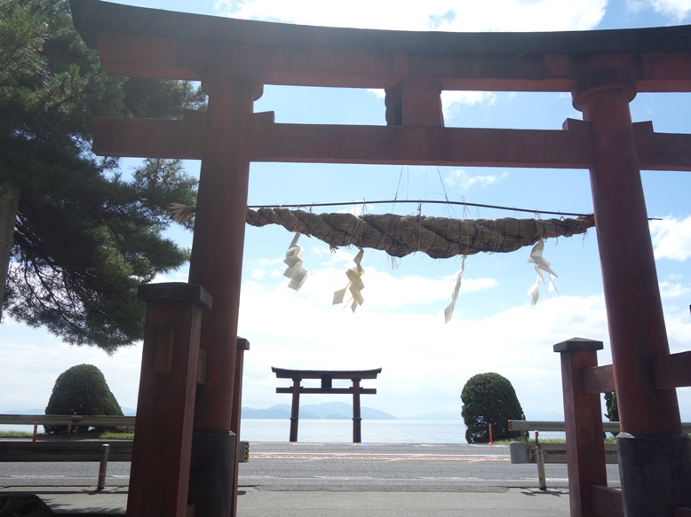 白鬚(しらひげ)神社