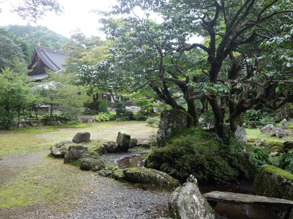 興聖寺の庭園