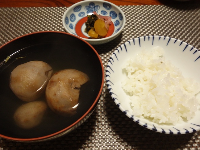 青野のサトイモの汁