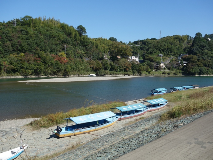 肱川　鵜飼いの船