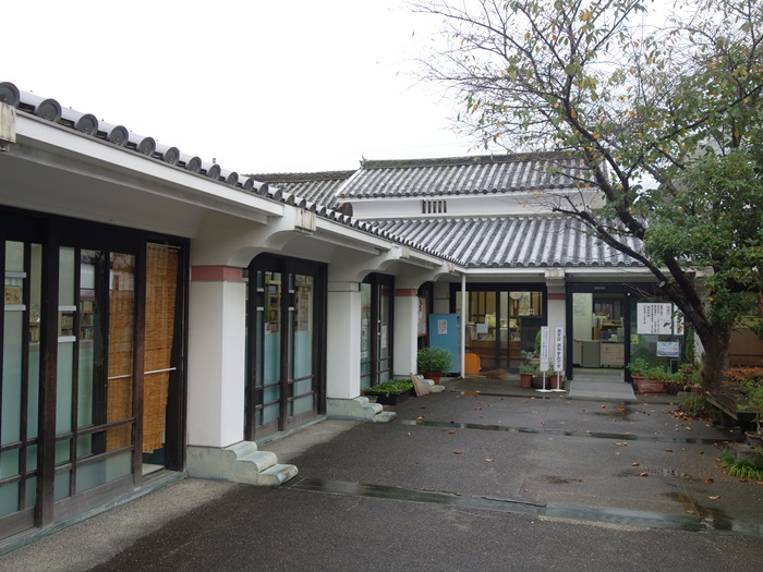 美馬市立脇町立図書館