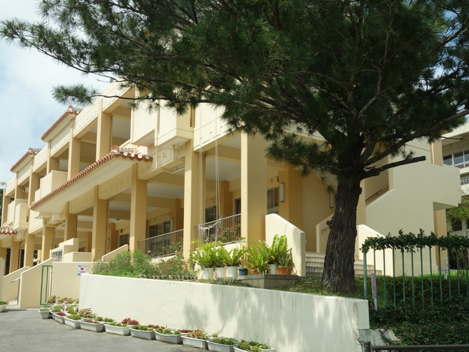 石垣島　川平小中学校