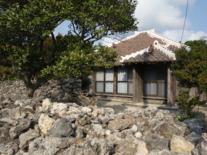 竹富島　与那国家