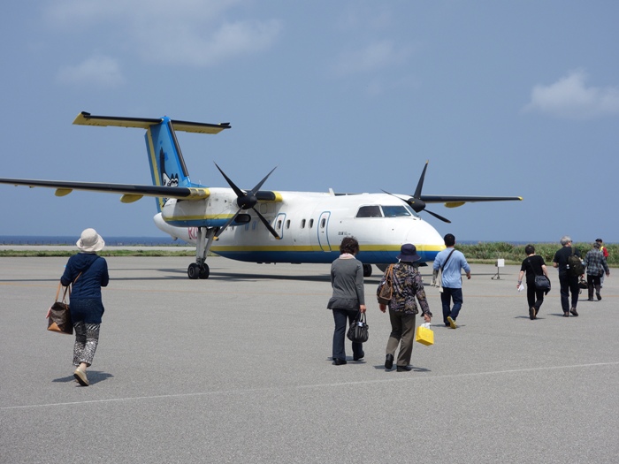 与那国空港行きＤＨＣ－８型機