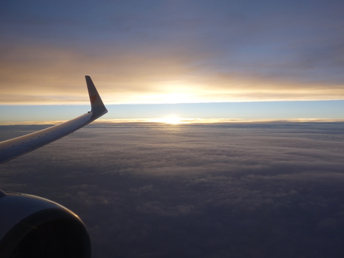 スカイマーク羽田行きからの日没