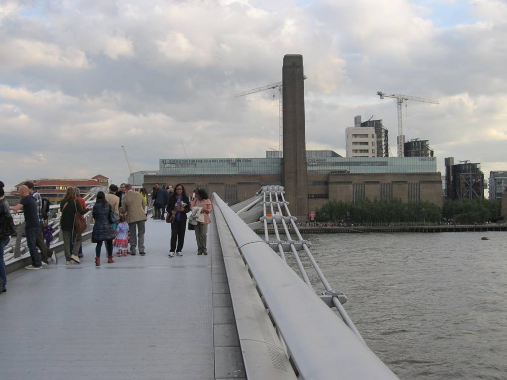 ミレニアム・ブリッジとテート・モダン